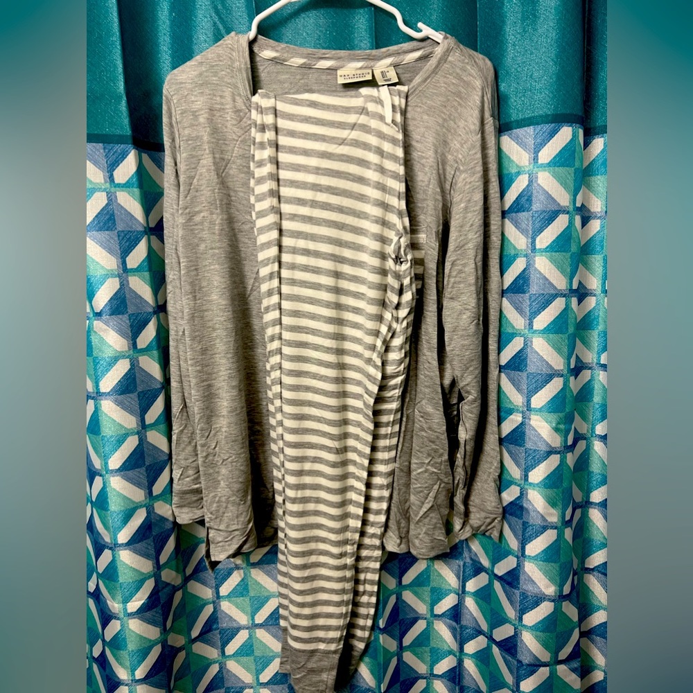 NWOT Max Studio Sleepwear 2pc pajama set size L.